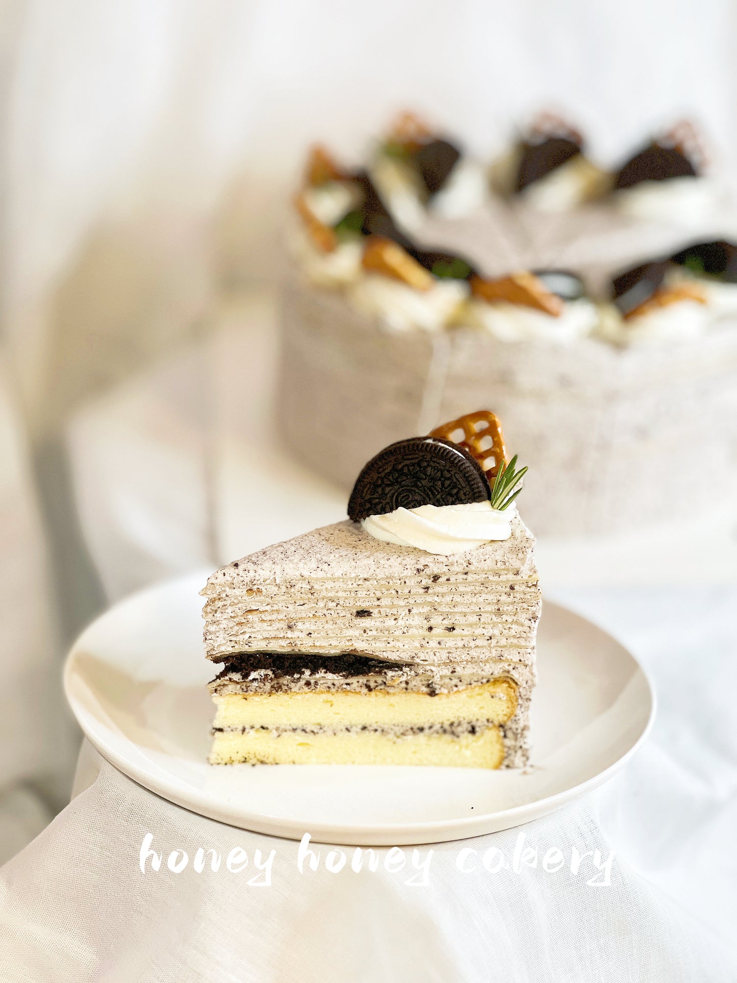 Oreo Butter Cream Crepe-Chiffon Hybrid