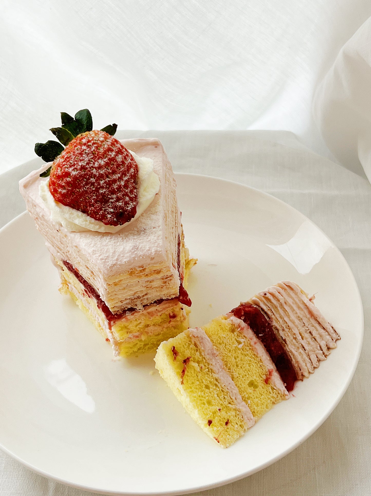 Strawberry Cheese Crepe-Chiffon Hybrid