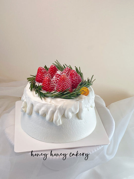 雪山草莓Chiffon Cake